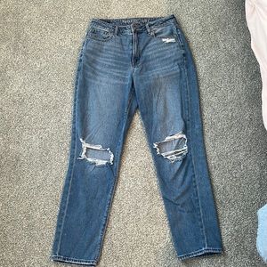 American eagle mom jeans
